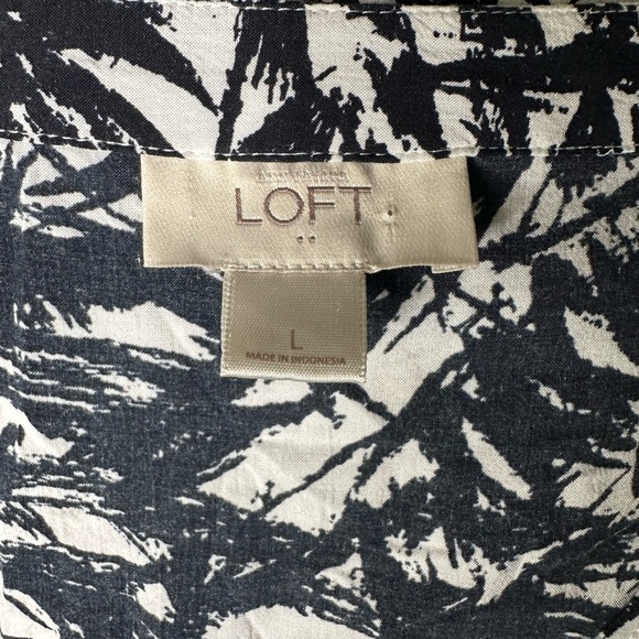 Ann Taylor LOFT women’s blouse size large - Picture 4 of 6